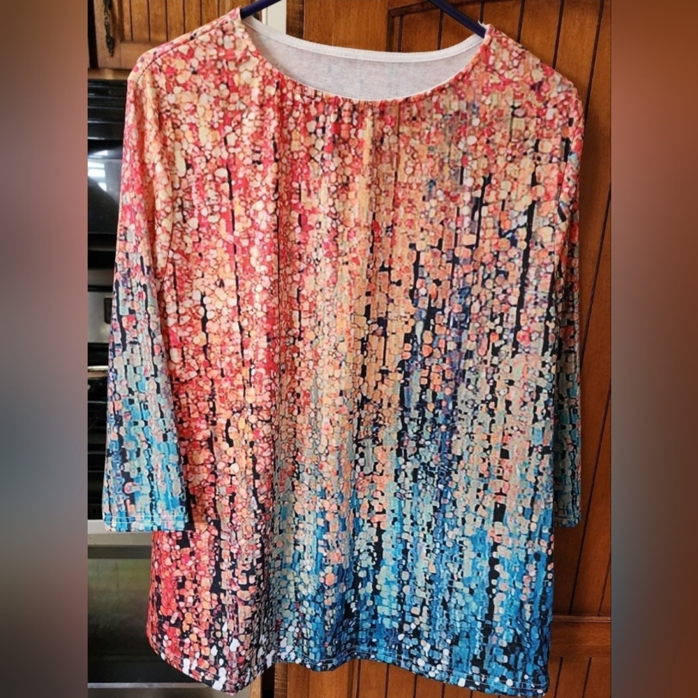large Womans  lightweight  Multicolor top